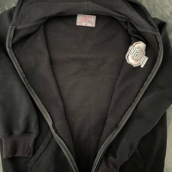 #207 OHIO STATE BUCKEYES FULL ZIP UP HOODIE. - Picture 8 of 13